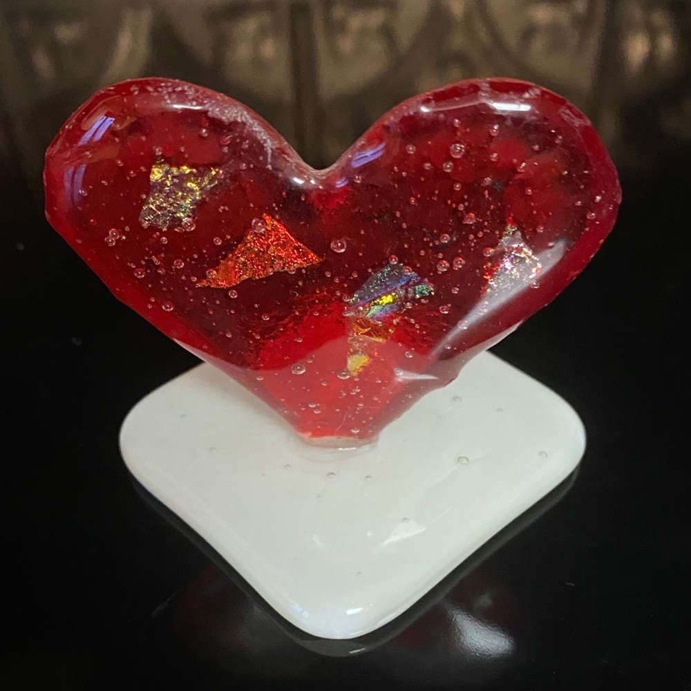 Artisan made red glass statue perfect for Valentines Day!